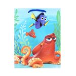 Market - Cadouri - Pungi cadou si accesorii - Punga hartie HM M Finding Dory - Infinity.ro