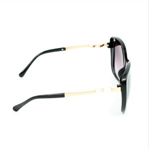 Fashion, accesorii si bijuterii - Femei - Accesorii femei - Infinity.ro