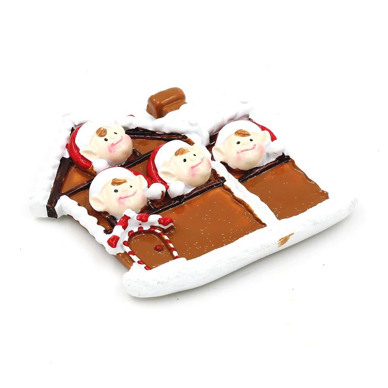 Casa si Gradina - Decoratiuni - Decoratiuni de sezon - Decoratiune cu magnet - Casuta din turta dulce, cu spiridusi - Infinity.ro