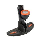 Sport si Outdoor - Ciclism - Accesorii pentru biciclete - Pompe biciclete - Pompa manuala din otel cu indicator de presiune 38x520, GEKO G01283 - Infinity.ro