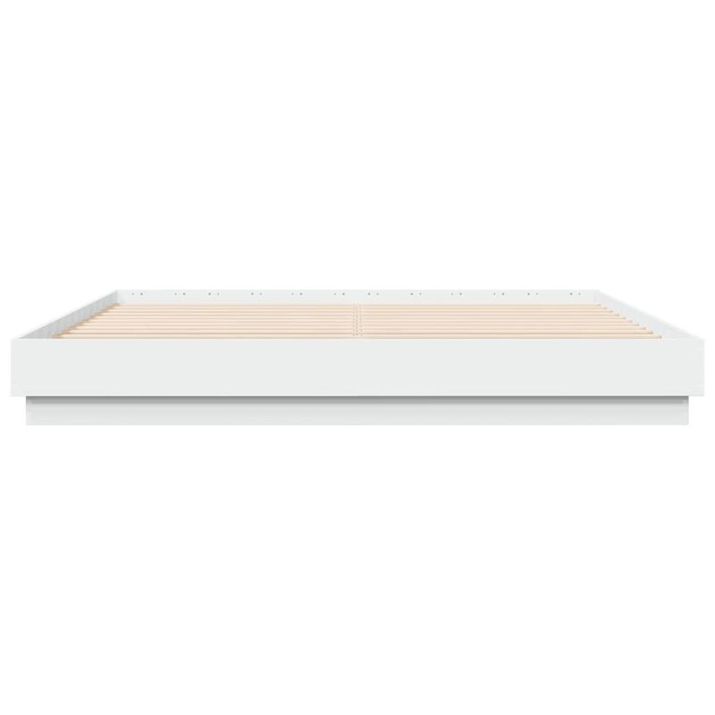 Casa si Gradina - Mobilier - Paturi si accesorii - Paturi - Cadru de pat cu lumini LED, alb, 200x200 cm - Infinity.ro