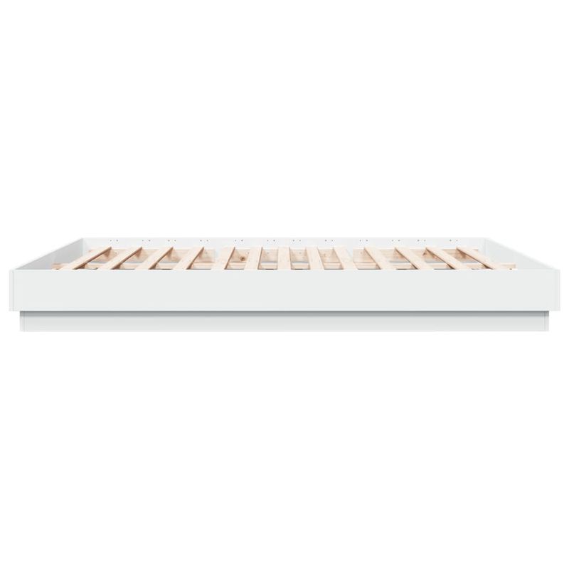 Casa si Gradina - Mobilier - Paturi si accesorii - Paturi - Cadru de pat cu lumini LED, alb, 200x200 cm - Infinity.ro