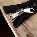 Casa si Gradina - Decoratiuni - DIY - Articole mercerie - Fermoar spiralat detasabil nr. 10, cu cheita dublu tragator, Crisalida, lungime 280 cm, Negru - Infinity.ro