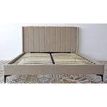 Casa si Gradina - Mobilier - Paturi si accesorii - Paturi - Pat Tossino, 180 x 200 cm, tapitat catifea bej, somiera inclusa - Infinity.ro