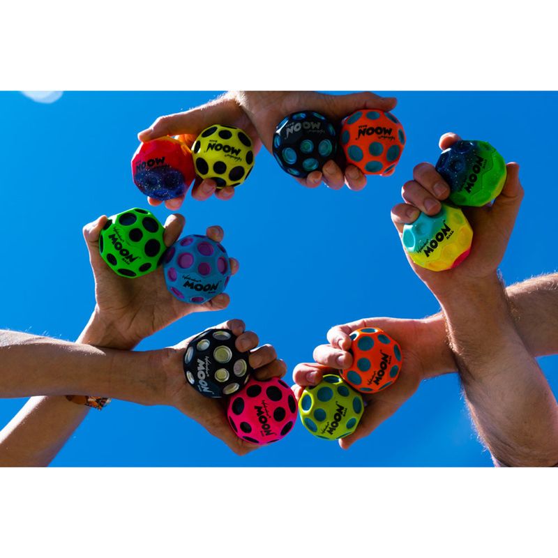 Jucarii, Copii si Bebe - Jucarii si jocuri - Jucarii & jocuri educative - Jucarii interactive - Minge hiper saritoare - Waboba Gradient Moon Ball, multicolorata - Infinity.ro