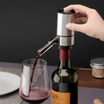 Casa si Gradina - Bucatarie si vesela - Accesorii bar - Carafe si decantoare - Decantor cu aerator electric pentru vin SpectrumPoint®, tub potrivit pentru toate genurile de sticle, portabil, argintiu - Infinity.ro
