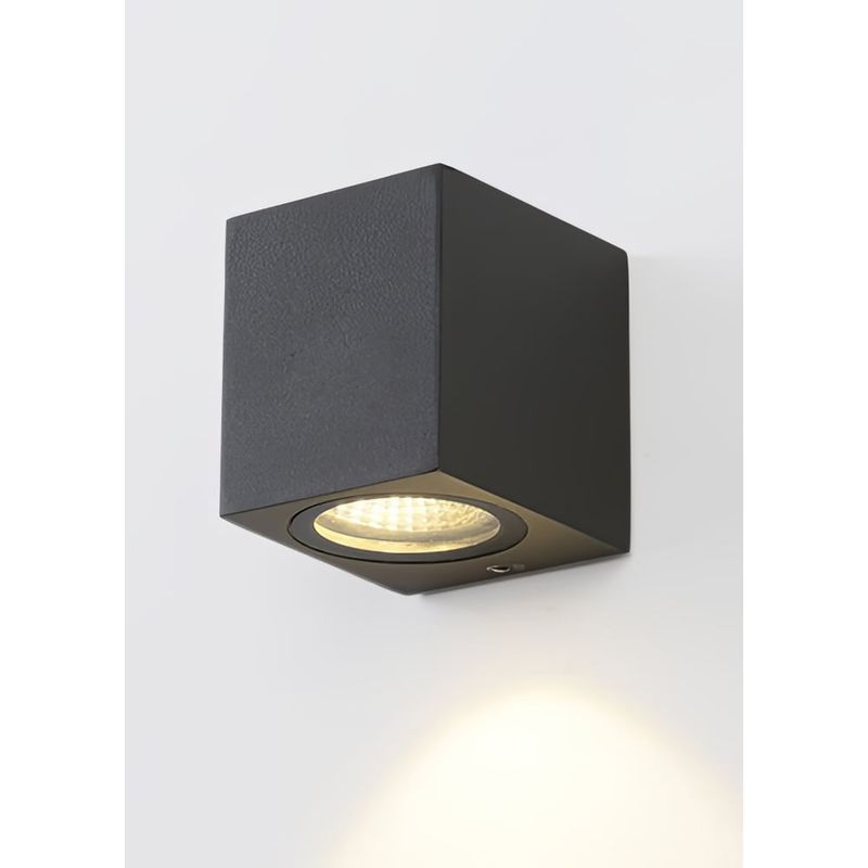 Casa si Gradina - Corpuri si surse de iluminat - Plafoniere, aplice si spoturi - Aplica LuminaFlair, LuminiLux, Negru, 8 x 7 x 6 cm, Metal, LED - Infinity.ro