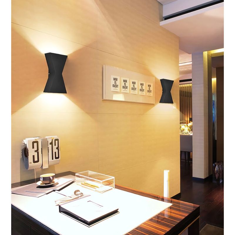 Casa si Gradina - Corpuri si surse de iluminat - Plafoniere, aplice si spoturi - Aplica Korso LuminiLux, Negru, 16 x 16  cm,  Metal,  LED - Infinity.ro