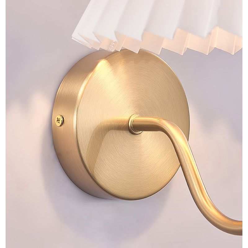 Casa si Gradina - Corpuri si surse de iluminat - Plafoniere, aplice si spoturi - Aplica Glow Vista, LuminiLux, Auriu, 22 x 25 cm, Textil, E27 - Infinity.ro