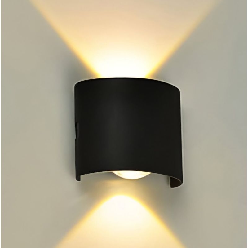 Casa si Gradina - Corpuri si surse de iluminat - Plafoniere, aplice si spoturi - Aplica Rivelio  LuminiLux ,Negru ,8*8 cm , Metal , LED - Infinity.ro