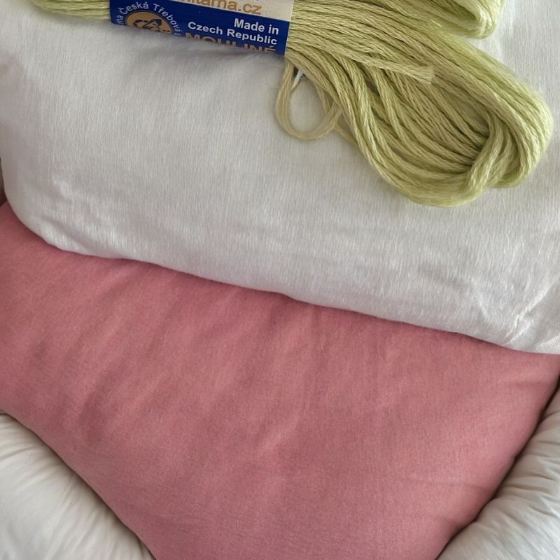 Casa si Gradina - Decoratiuni - DIY - Articole mercerie - Ata bumbac pentru brodat Mouline NITARNA, 8 m, Verde Mellow - Infinity.ro