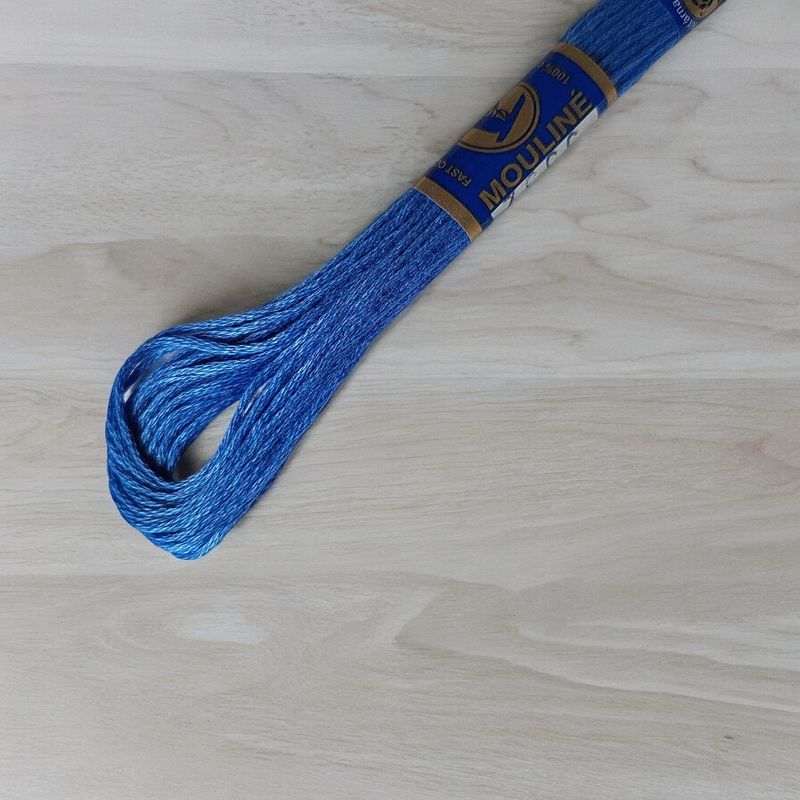 Casa si Gradina - Decoratiuni - DIY - Articole mercerie - Ata bumbac pentru brodat Mouline NITARNA, 8 m, Albastru Allure - Infinity.ro
