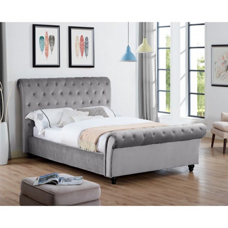Casa si Gradina - Mobilier - Paturi si accesorii - Paturi - Pat Silver, 140 x 200 cm, tapitat catifea taupe, somiera inclusa - Infinity.ro