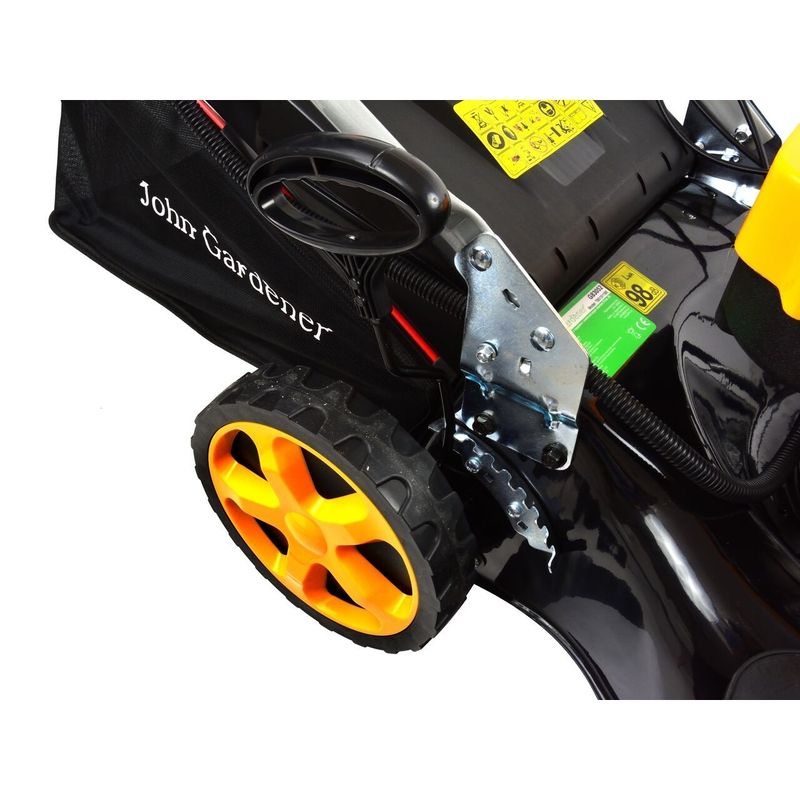 Casa si Gradina - Gradinarit si plante - Utilaje gradina - Masini de tuns iarba - Masina de tuns iarba pe benzina John Gardener, 51cm latime, cu autopropulsie, 60L, GEKO G83052 - Infinity.ro