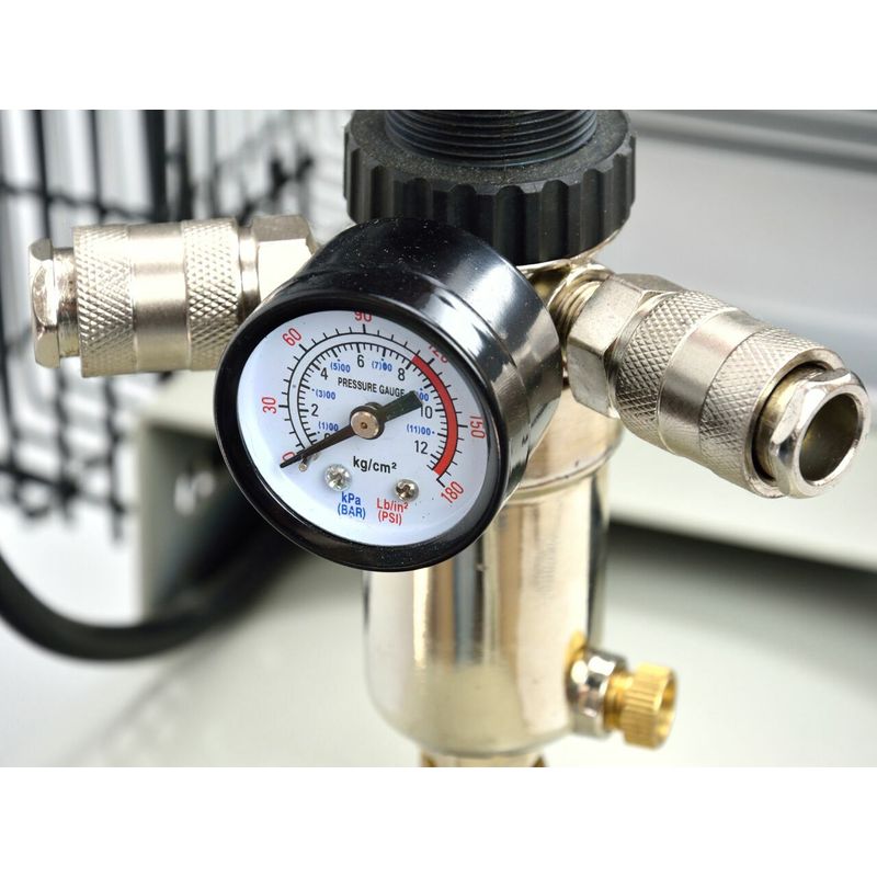 Casa si Gradina - Electrice - Echipamente electrice - Compresoare - Compresor 100L tip Z 2kW 390l/min, GEKO G80303 - Infinity.ro