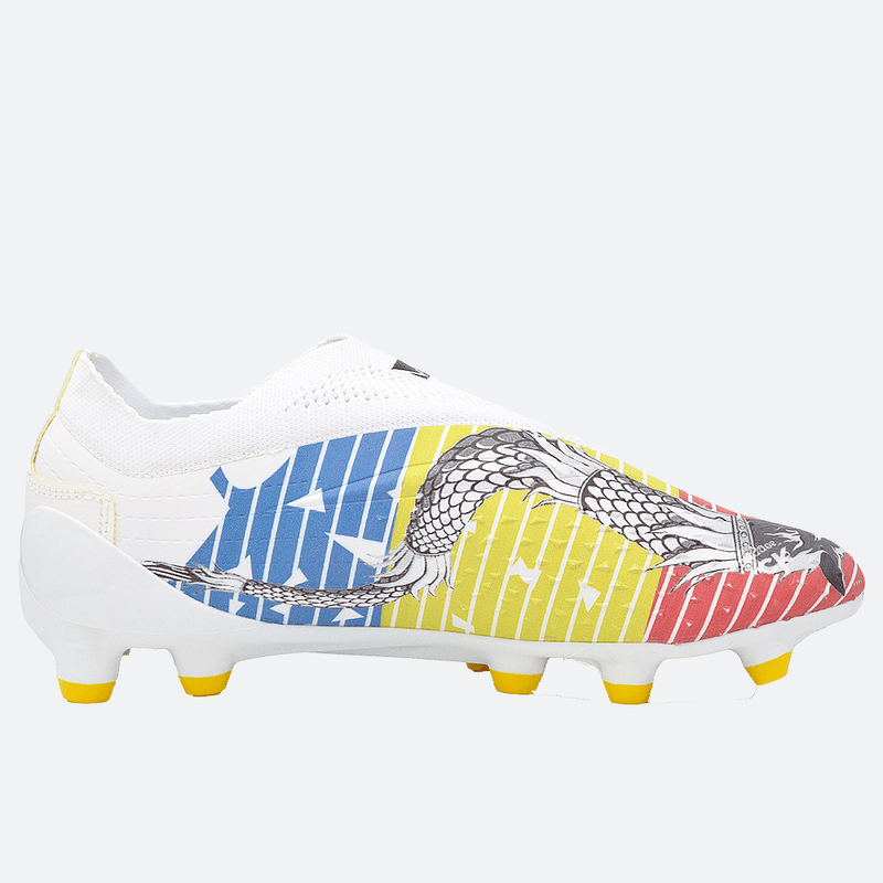 Sport si Outdoor - Echipament Sportiv - Incaltaminte sport - Pantofi sport - Ghete de fotbal MBrands 6.8, tricolor, lupul dacic, fara siret 45 EU - Infinity.ro