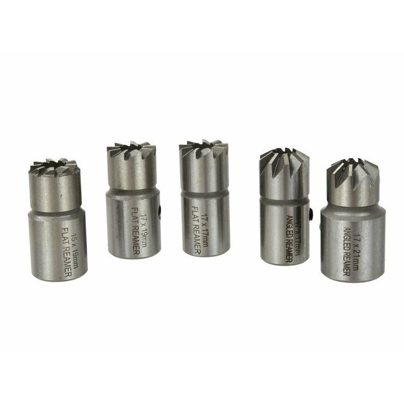 Auto si Moto - Reparatii si depanare - Scule auto - Scule si truse auto - Set pentru curatarea si decarbonizarea injectorului, Geko G02657 - Infinity.ro