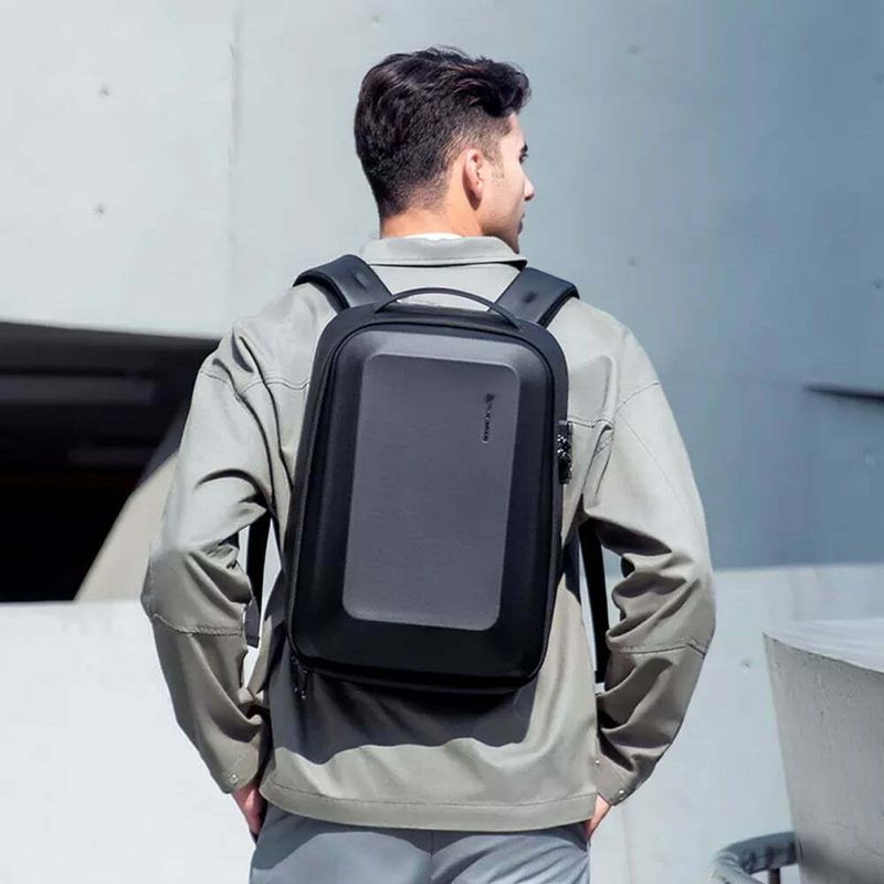 Fashion, accesorii si bijuterii - Barbati - Accesorii barbati - Genti si rucsacuri barbati - Rucsac barbati Mark Ryden , impermeabil , compartiment laptop 15.6 , portofel cadou, lacat TSA - Infinity.ro