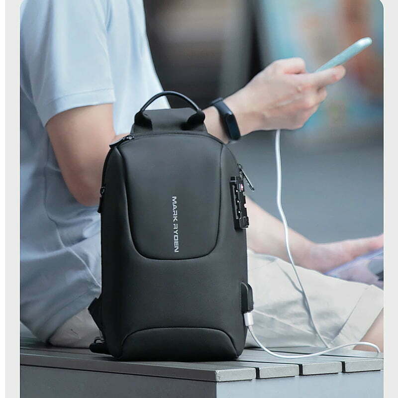 Fashion, accesorii si bijuterii - Barbati - Accesorii barbati - Genti si rucsacuri barbati - Geanta umar Smart Mark Ryden, impermeabila , 5 buzunare, bareta ajustabila stanga dreapta, lacat cu cifru - Infinity.ro