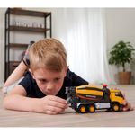 Jucarii, Copii si Bebe - Jucarii si jocuri - Vehicule si jucarii cu telecomanda - Utilaje constructie de jucarie - Camion betoniera Majorette Volvo Cement Mixer - Infinity.ro