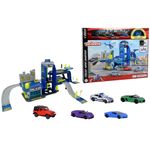 Jucarii, Copii si Bebe - Jucarii si jocuri - Vehicule si jucarii cu telecomanda - Masinute - Pista de masini Majorette Creatix Police cu 5 masinute - Infinity.ro