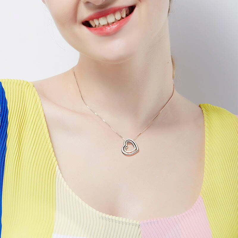 Fashion, accesorii si bijuterii - Femei - Bijuterii femei - Coliere femei - Colier MBrands Placat cu Aur roz forma inima cu cristale - Infinity.ro