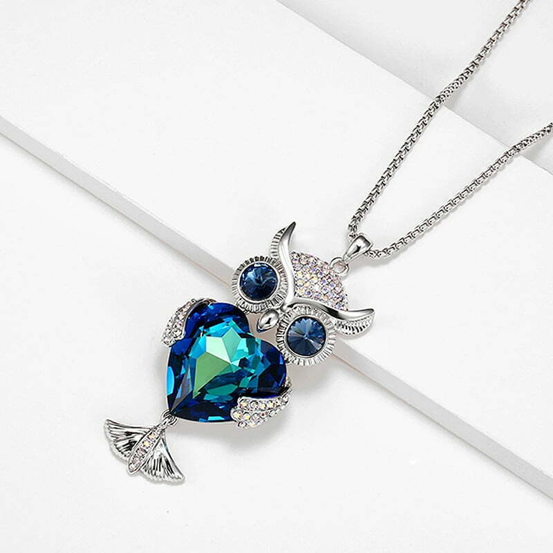 Fashion, accesorii si bijuterii - Femei - Bijuterii femei - Coliere femei - Colier MBrands Placat cu Aur Alb Rodiat cu Pandantiv Austria Crystals, forma bufnita, cristal mare - Infinity.ro