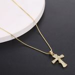 Fashion, accesorii si bijuterii - Femei - Bijuterii femei - Coliere femei - Colier MBrands cu pandantiv in forma de cruce cu cristale placat cu aur 18k - Infinity.ro