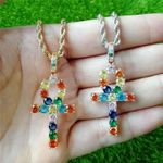 Fashion, accesorii si bijuterii - Femei - Bijuterii femei - Coliere femei - Colier MBrands cu pandantiv in forma ankh, cristale zirconiu colorate - Auriu - Infinity.ro