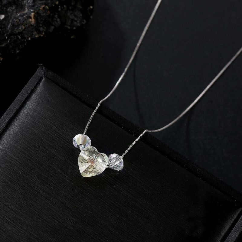 Fashion, accesorii si bijuterii - Femei - Bijuterii femei - Coliere femei - Lantisor din argint 925 cu Pandantiv cristal austria , in forma de inima - Infinity.ro