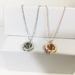 Fashion, accesorii si bijuterii - Femei - Bijuterii femei - Coliere femei - Colier cu pandantiv argint 925 MBrands care proiecteaza cuvantul " Te Iubesc" in 100 de limbi - Rose Gold - Infinity.ro