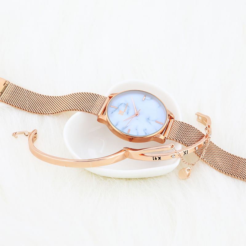 Fashion, accesorii si bijuterii - Femei - Bijuterii femei - Ceasuri femei - Set Mbrands de dama ceas quartz si bratara in forma de inima - Infinity.ro