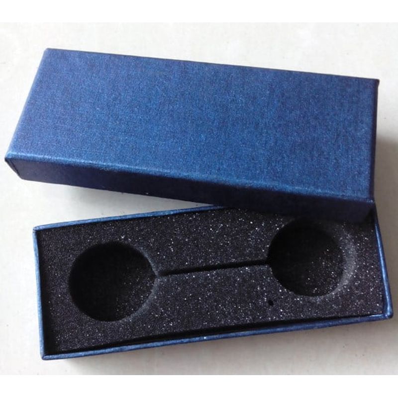 Fashion, accesorii si bijuterii - Femei - Accesorii femei - Genti si rucsacuri femei - Breloc MBrands 3D LED cu stema Romaniei - Infinity.ro