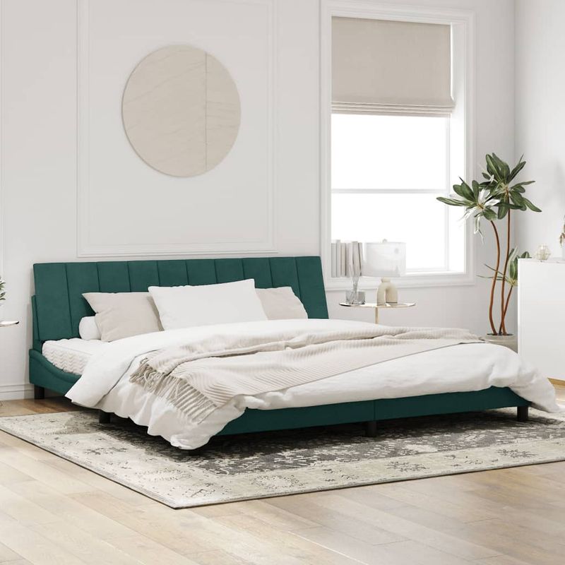 Casa si Gradina - Mobilier - Paturi si accesorii - Paturi - Cadru de pat cu tablie, verde inchis, 200x200 cm, catifea - Infinity.ro