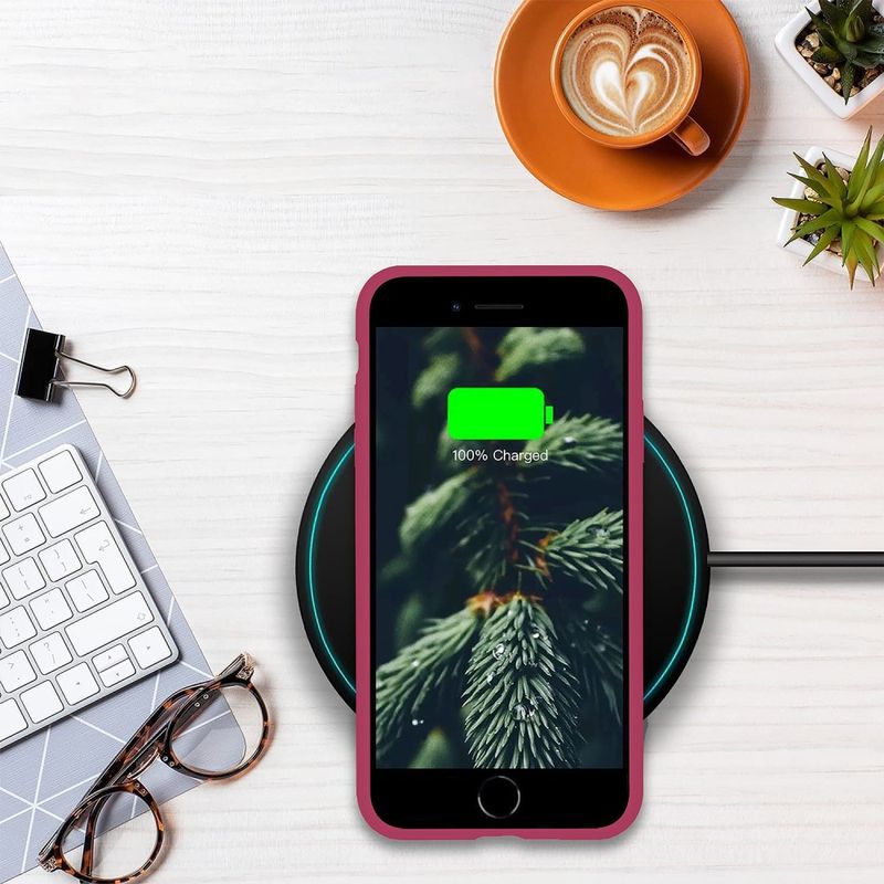 Laptop, Telefoane si Tablete - Telefoane mobile si accesorii - Accesorii Telefoane - Huse telefoane - Husa Casey Studios pentru iPhone 7/8/SE2, Soft Silicone Premium, Microfibra in Interior, Fucsia - Infinity.ro