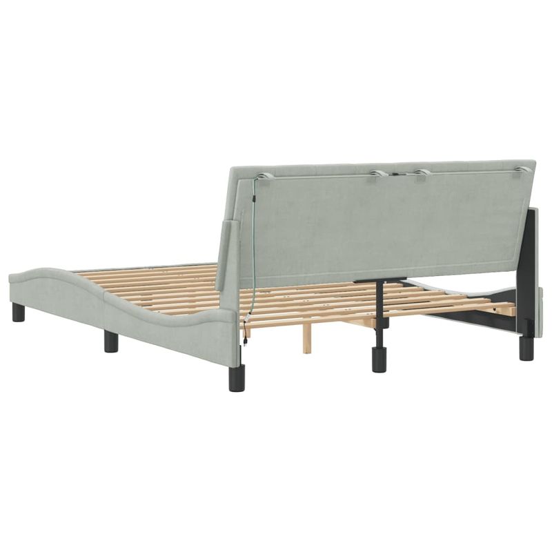 Casa si Gradina - Mobilier - Paturi si accesorii - Paturi - Cadru de pat cu lumini LED, gri deschis, 140x190 cm, catifea - Infinity.ro