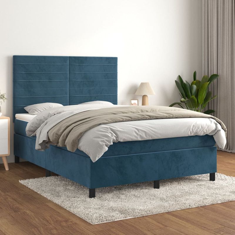 Casa si Gradina - Mobilier - Paturi si accesorii - Paturi - Pat box spring cu saltea, albastru inchis, 140x200 cm, catifea - Infinity.ro