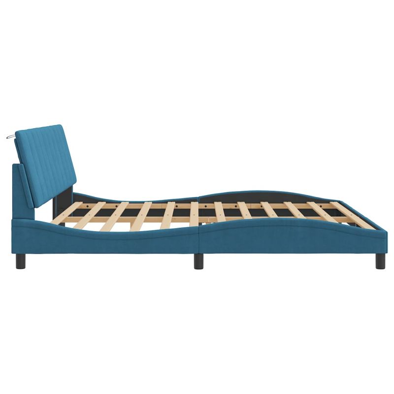 Casa si Gradina - Mobilier - Paturi si accesorii - Paturi - Cadru de pat cu tablie, albastru, 200x200 cm, catifea - Infinity.ro