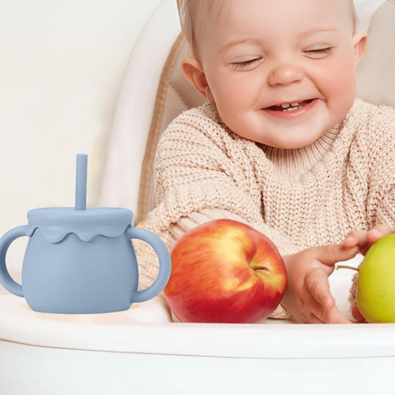 Jucarii, Copii si Bebe - Hrana si alaptare - Biberoane, suzete si accesorii hranire - Articole hranire bebelusi - Set hranire bebe, BLEKSY®, Baveta, Bol cu Ventuza, Farfurie cu Capac, Pahar, Lingurita si Furculita, Fara Alergeni, Blue - Infinity.ro