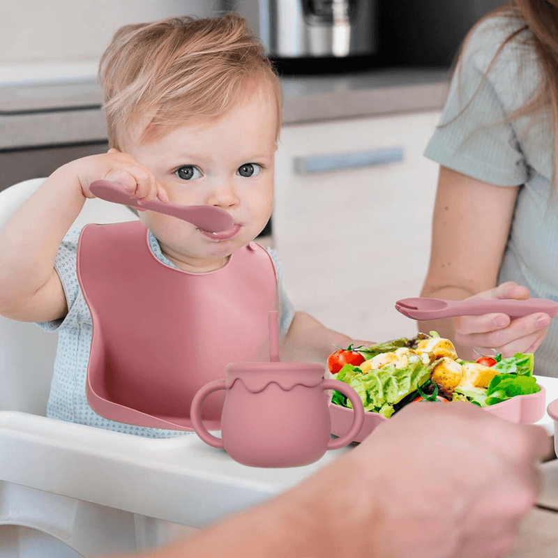 Jucarii, Copii si Bebe - Hrana si alaptare - Biberoane, suzete si accesorii hranire - Articole hranire bebelusi - Set hranire bebe, BLEKSY®, Baveta, Bol cu Ventuza, Farfurie cu Capac, Pahar, Lingurita si Furculita, Fara Alergeni - Infinity.ro