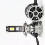 Auto si Moto - Electrice auto - Iluminare si semnalizare - Becuri auto - Set de 2 becuri led dedicate 24V Xentech Light V15 H7 30 watti Canbus - Infinity.ro