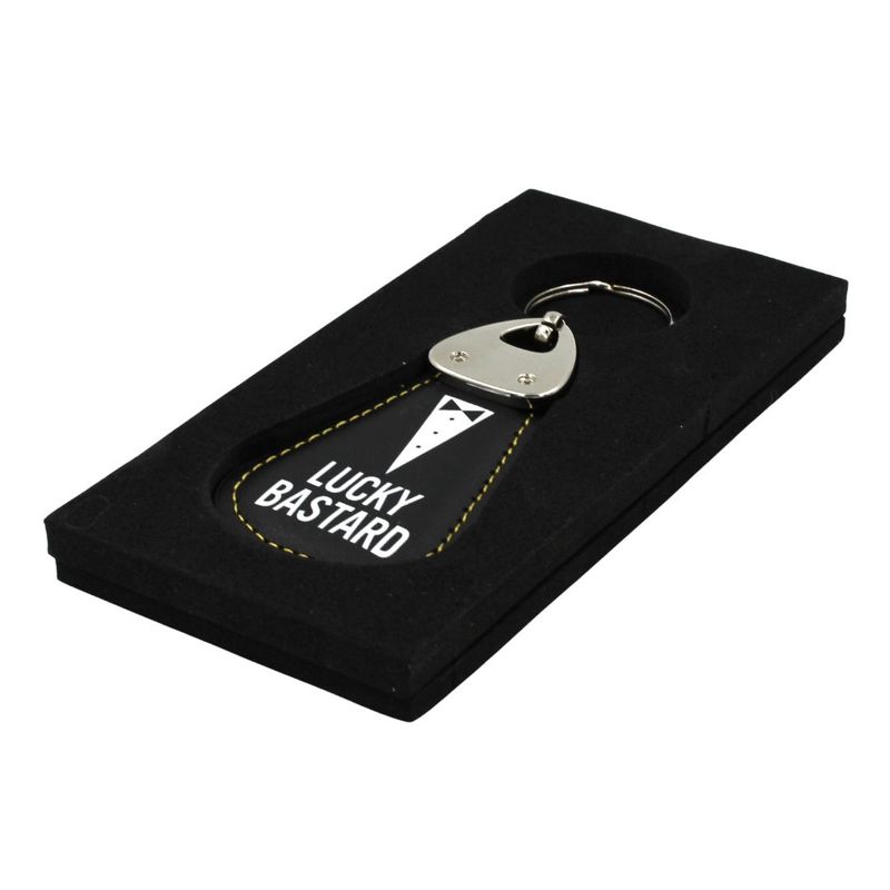 Fashion, accesorii si bijuterii - Barbati - Accesorii barbati - Alte accesorii barbati - Breloc negru din colectia Lucky Bastard - Infinity.ro