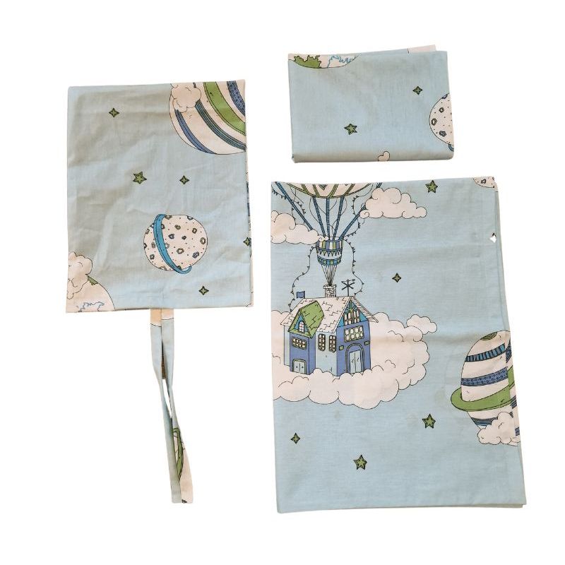 Casa si Gradina - Textile si covoare - Lenjerii de pat - Lenjerii copii - Lenjerie pentru patut bebelusi 60 x 120 cm, din bumbac ranforce, trei piese, Ariale, Baloane - Infinity.ro