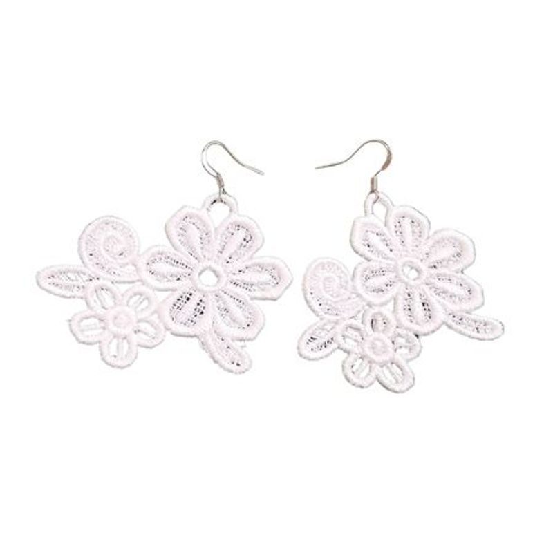 Fashion, accesorii si bijuterii - Femei - Bijuterii femei - Cercei femei - Cercei Brodati Eleganta Florara Ariale, Flori, Alb - Infinity.ro