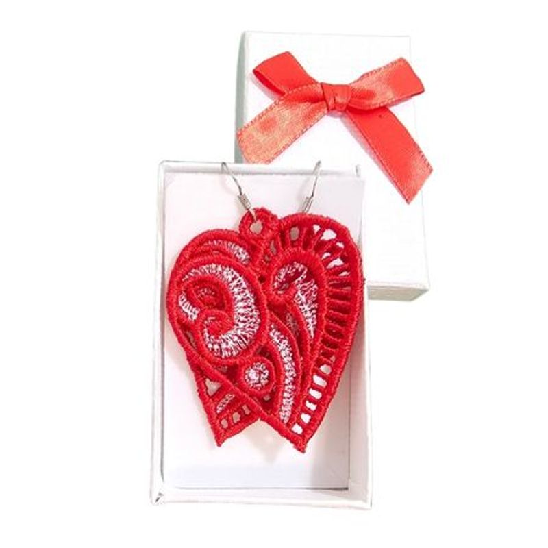 Fashion, accesorii si bijuterii - Femei - Bijuterii femei - Cercei femei - Cercei Brodati Heart, Ariale, inima, rosu - Infinity.ro