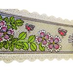 Carti si Birotica - Carti - Accesorii pentru cititori - Semn de carte brodat Garofite ARIALE - Infinity.ro