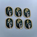 Casa si Gradina - Sanitare - Suporturi si accesorii baie - Accesorii baie - Set 6 carlige metalice autoadezive Crisalida, dimensiune 3,5 x 5,5 cm, Verde auriu - Infinity.ro