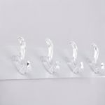 Casa si Gradina - Sanitare - Suporturi si accesorii baie - Accesorii baie - Banda autoadeziva cu 6 carlige din plastic Crisalida, dimensiune 6,3 x 35 cm, Transparent - Infinity.ro