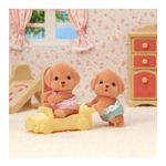 Jucarii, Copii si Bebe - Jucarii si jocuri - Figurine - Figurine Sylvanian Families - Gemenii Poodle - Infinity.ro
