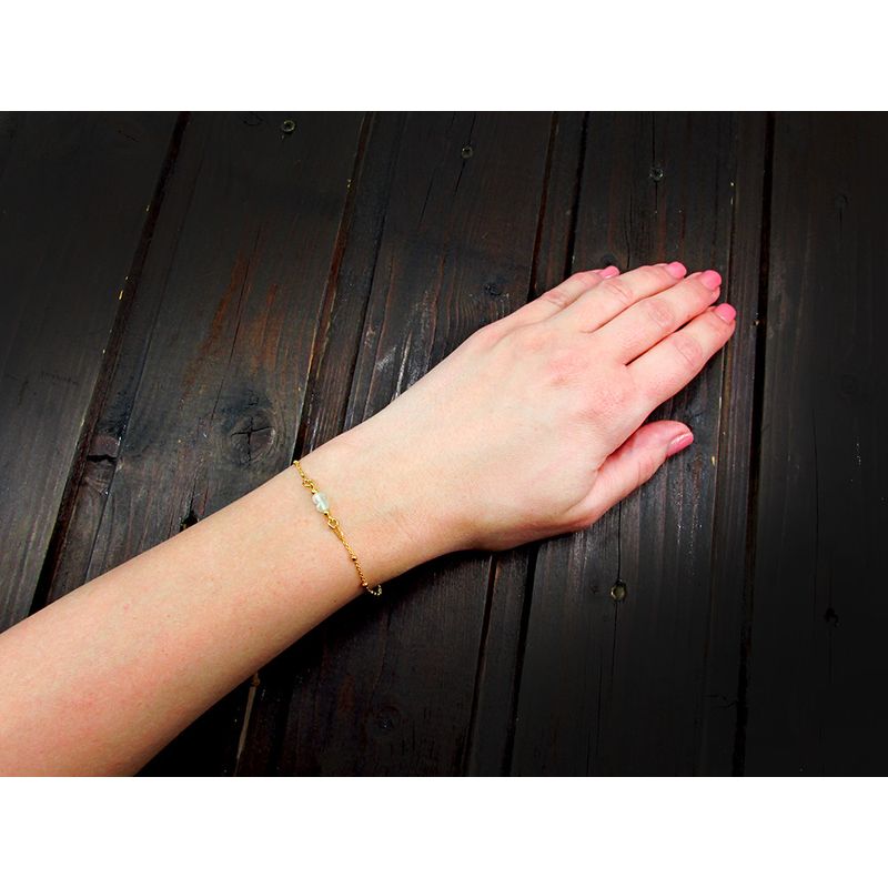 Fashion, accesorii si bijuterii - Femei - Bijuterii femei - Bratari femei - Bratara argint placata cu aur 24K si acvamarin natural - Infinity.ro